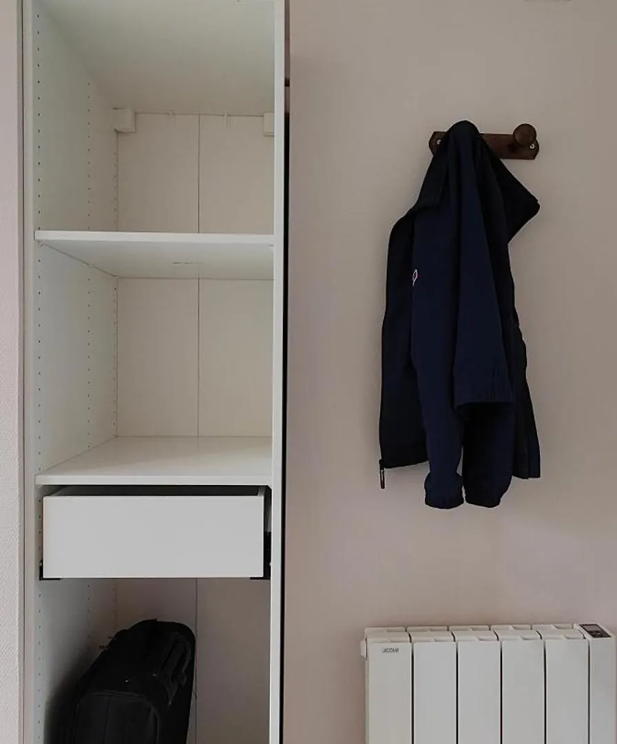 Votre Refuge Urbain Logement Complet Pour Etudiants Et Pros Rennes 0*,  França